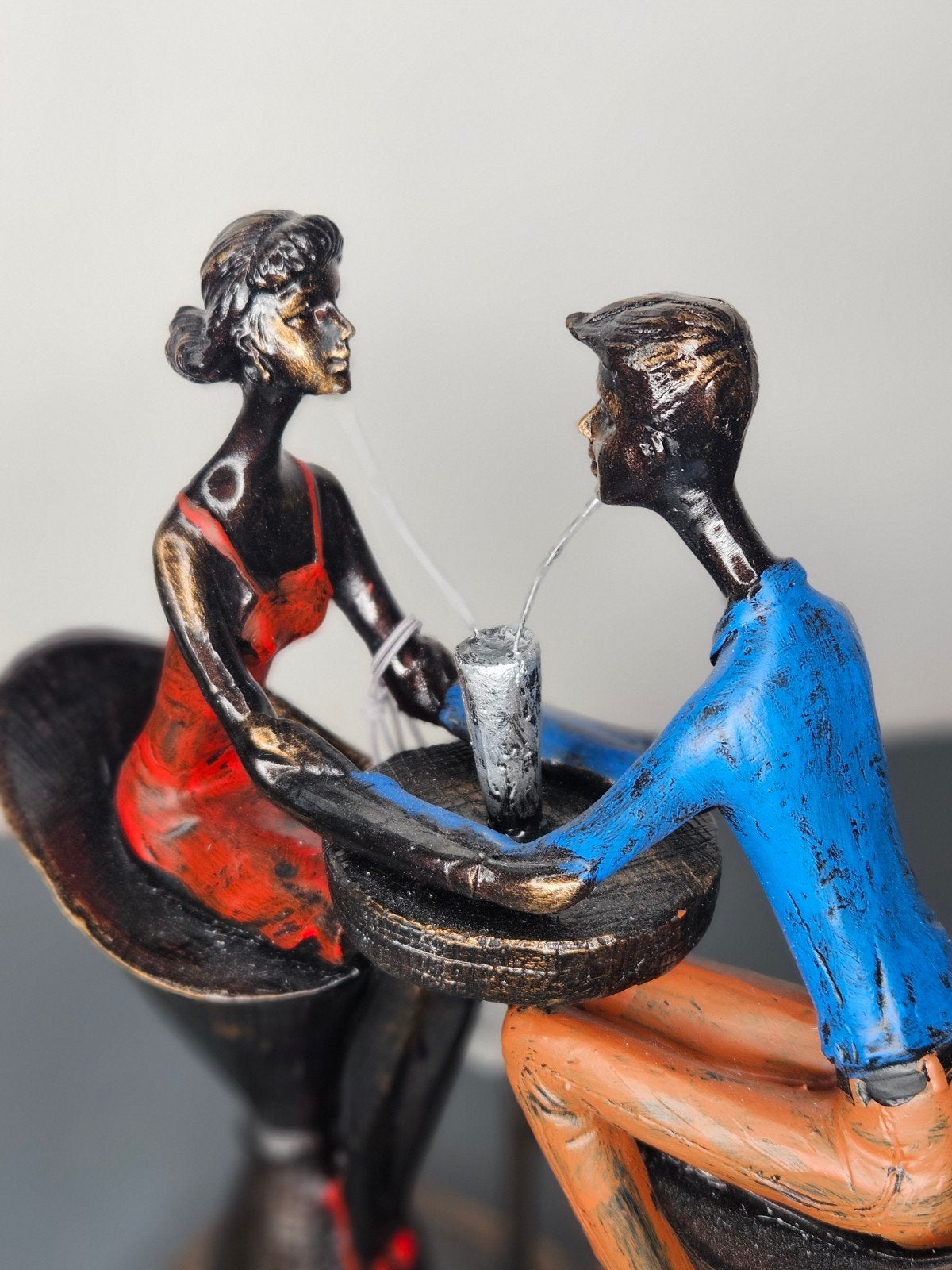Beeldje, Sculptuur "Tafel voor twee" H.25cm, Ophalen of Verzenden, Nieuw, Mens