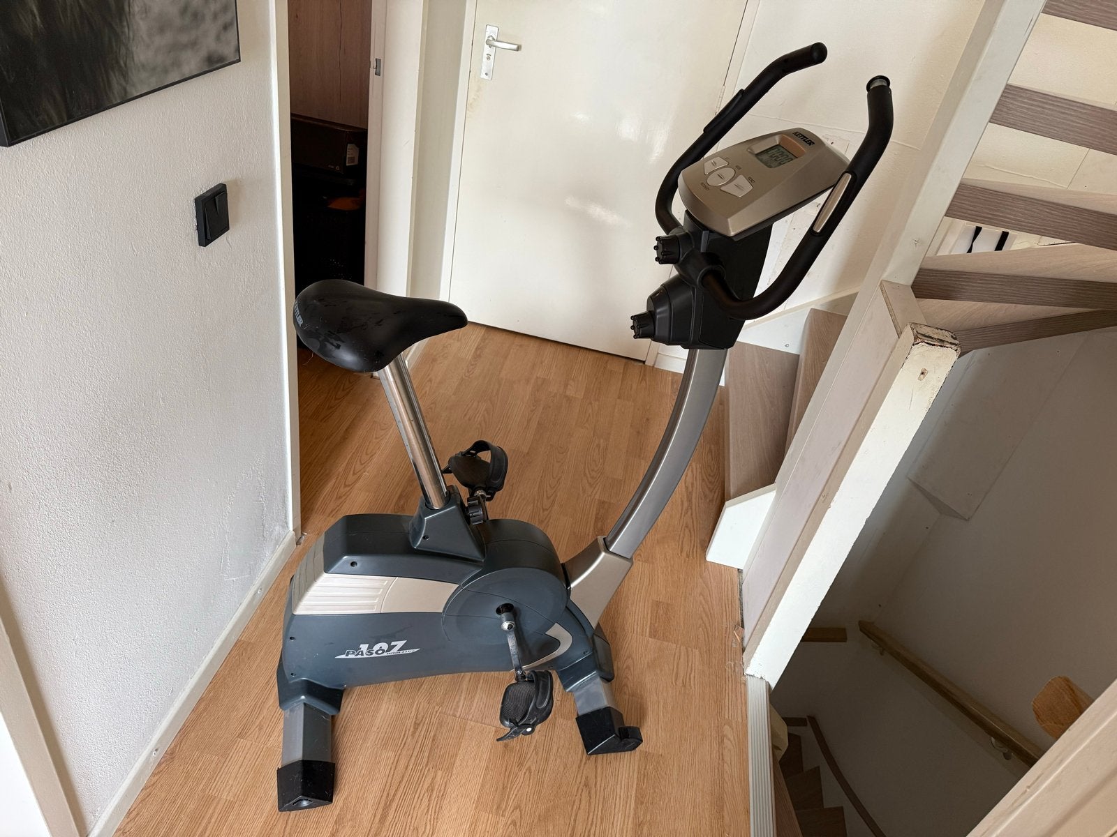 Kettler Paso 107 Hometrainer - Zo goed als nieuw, Ophalen, Zo goed als nieuw, Metaal, Benen