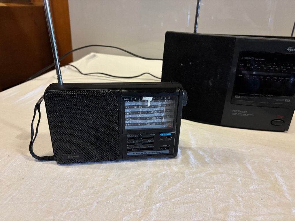 Partij vintage radio's: Grundig Yacht Boy, Philips, Sony, Gebruikt, Niet bekend (tweedehands product), Grundig, Philips, Sony en International (tweedehands product)