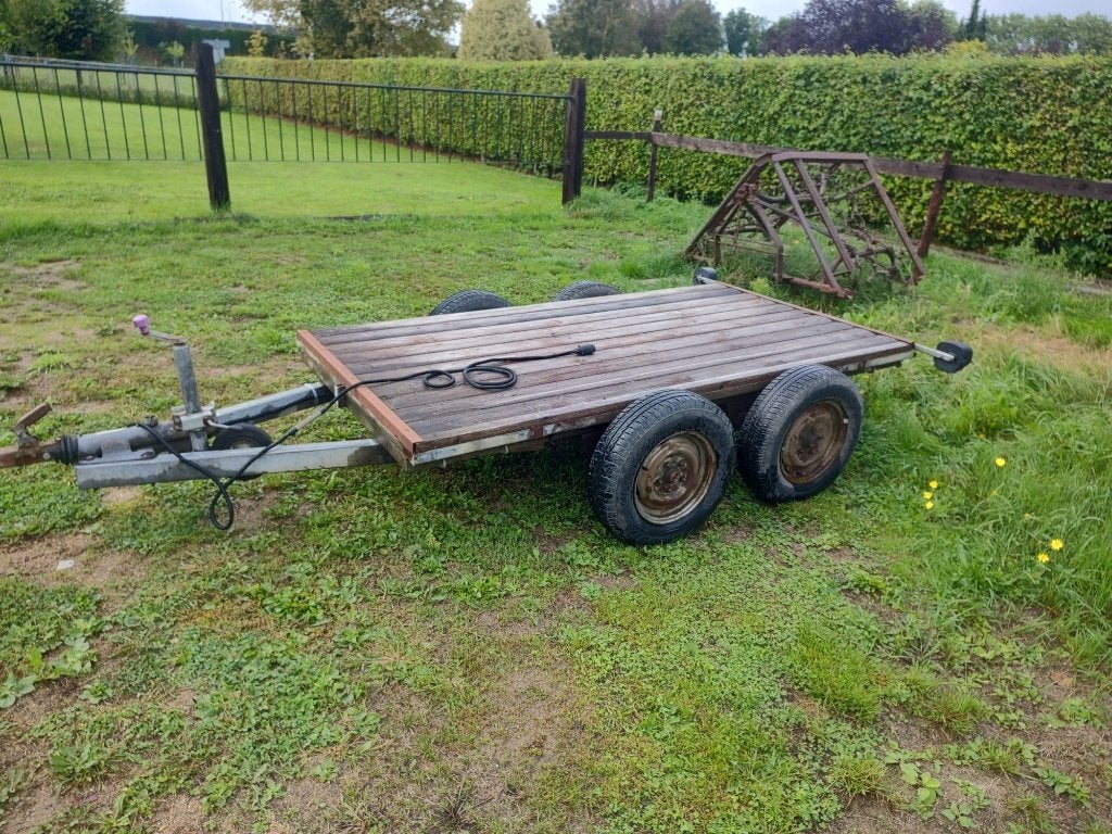 Dubbelasser met gladde laadvloer 2.40 x 1.30, Auto diversen, Ophalen, Gebruikt