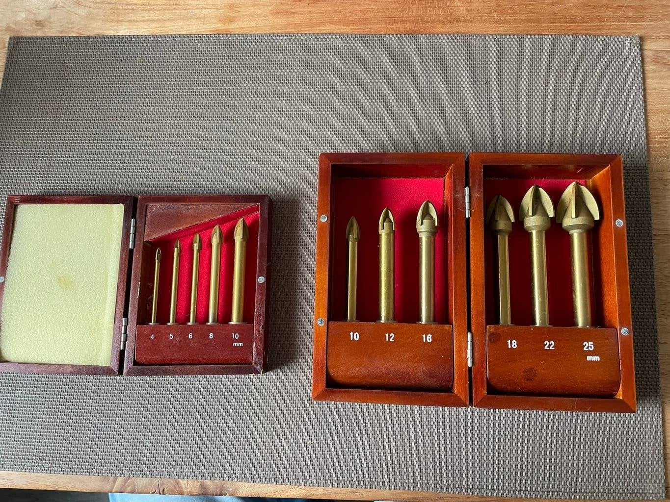 Boorset voor glas en tegels in houten kistjes, Ophalen of Verzenden, Nieuw, Overige typen