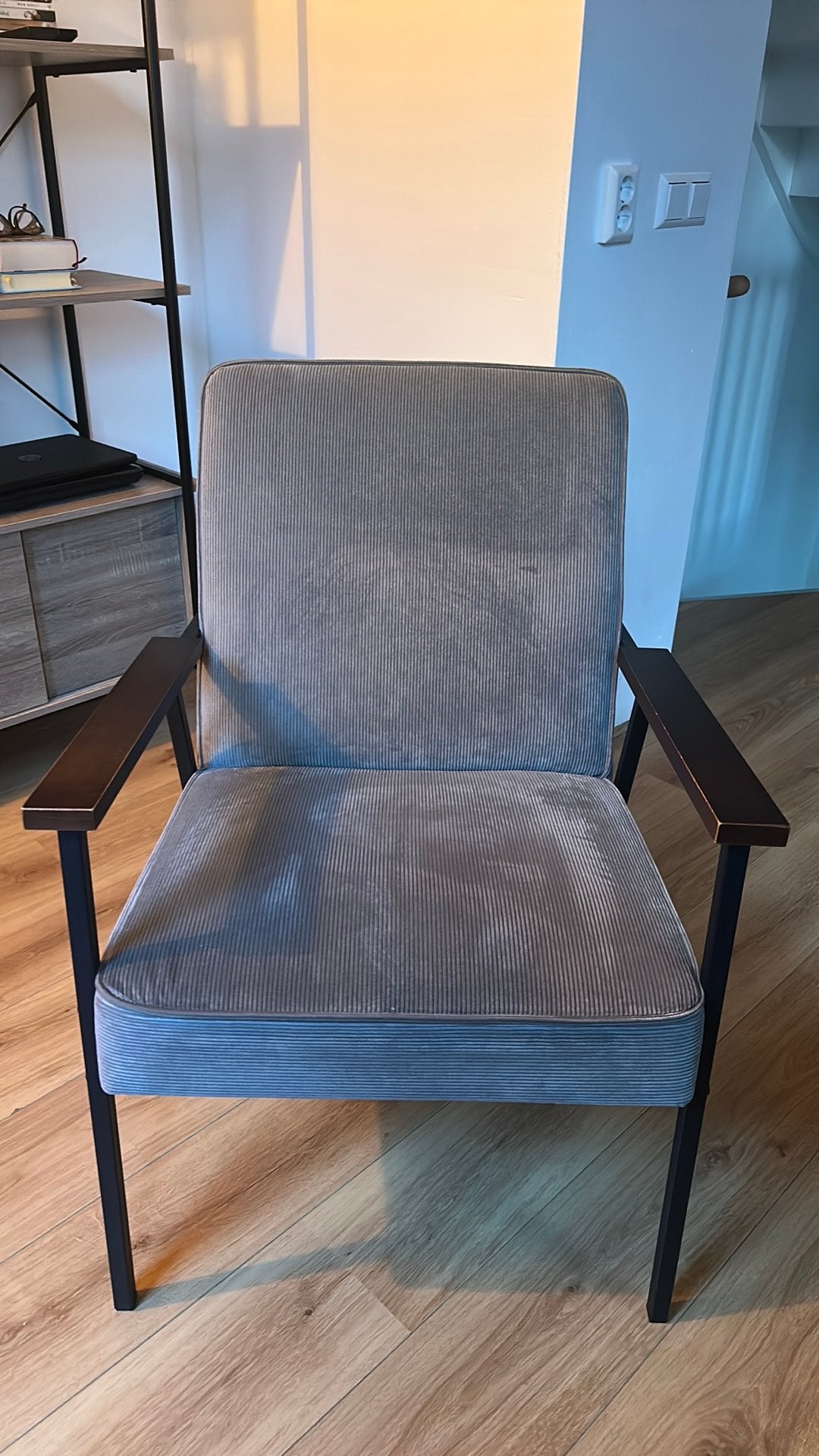 Woood Fauteuil grijs, Ophalen, 75 tot 100 cm, Zo goed als nieuw, Stof
