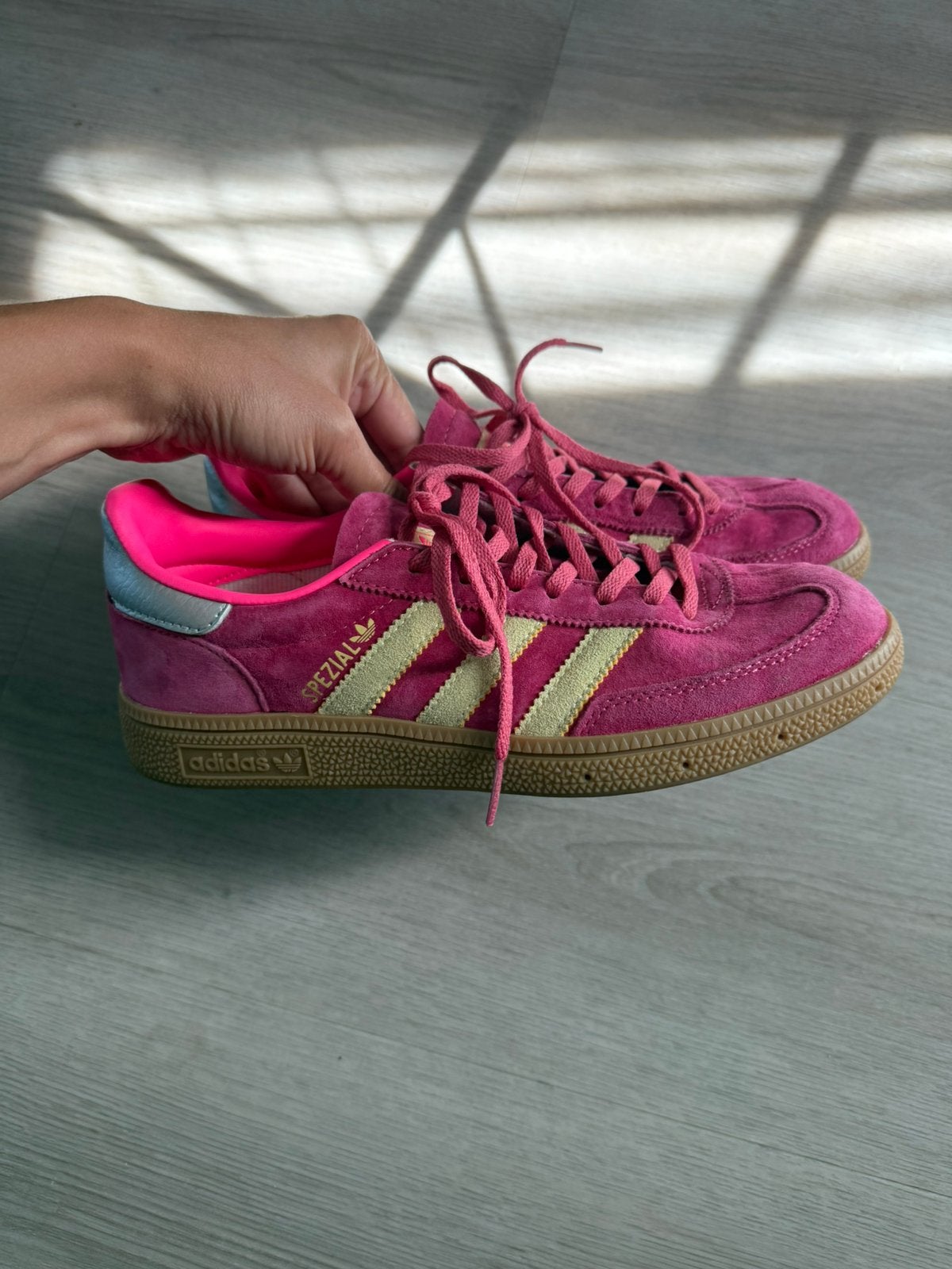 sneakers Adidas handball spezial, Ophalen of Verzenden, Roze, Sneakers of Gympen, Zo goed als nieuw