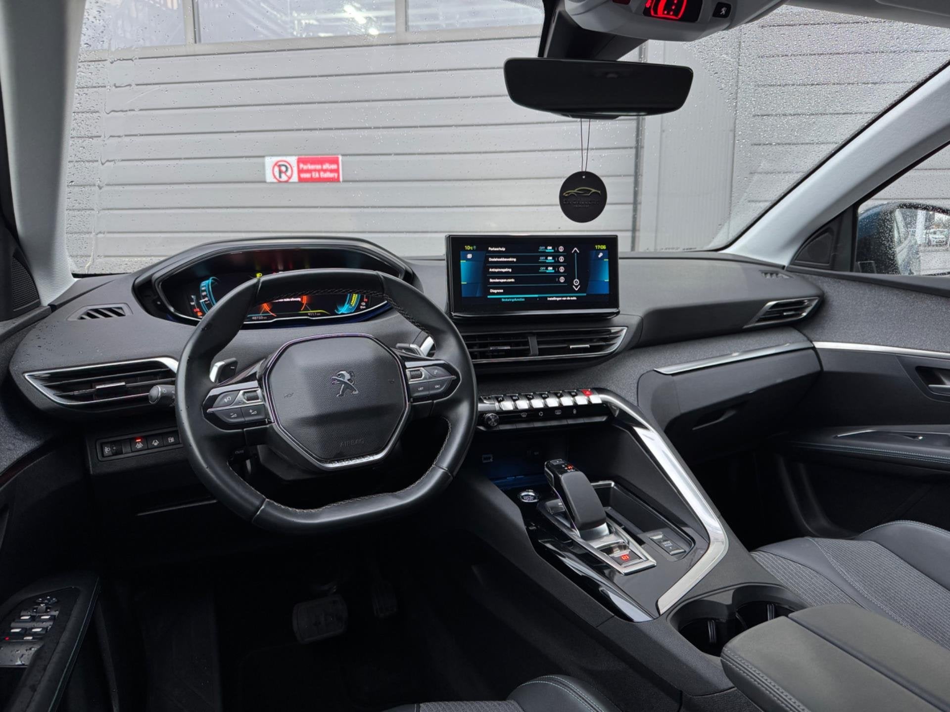 Peugeot 3008 1.6 HYbrid 225 360Camera Nav, Dealer onderhouden, Verwarmde buitenspiegels, 4 cilinders, 181 pk