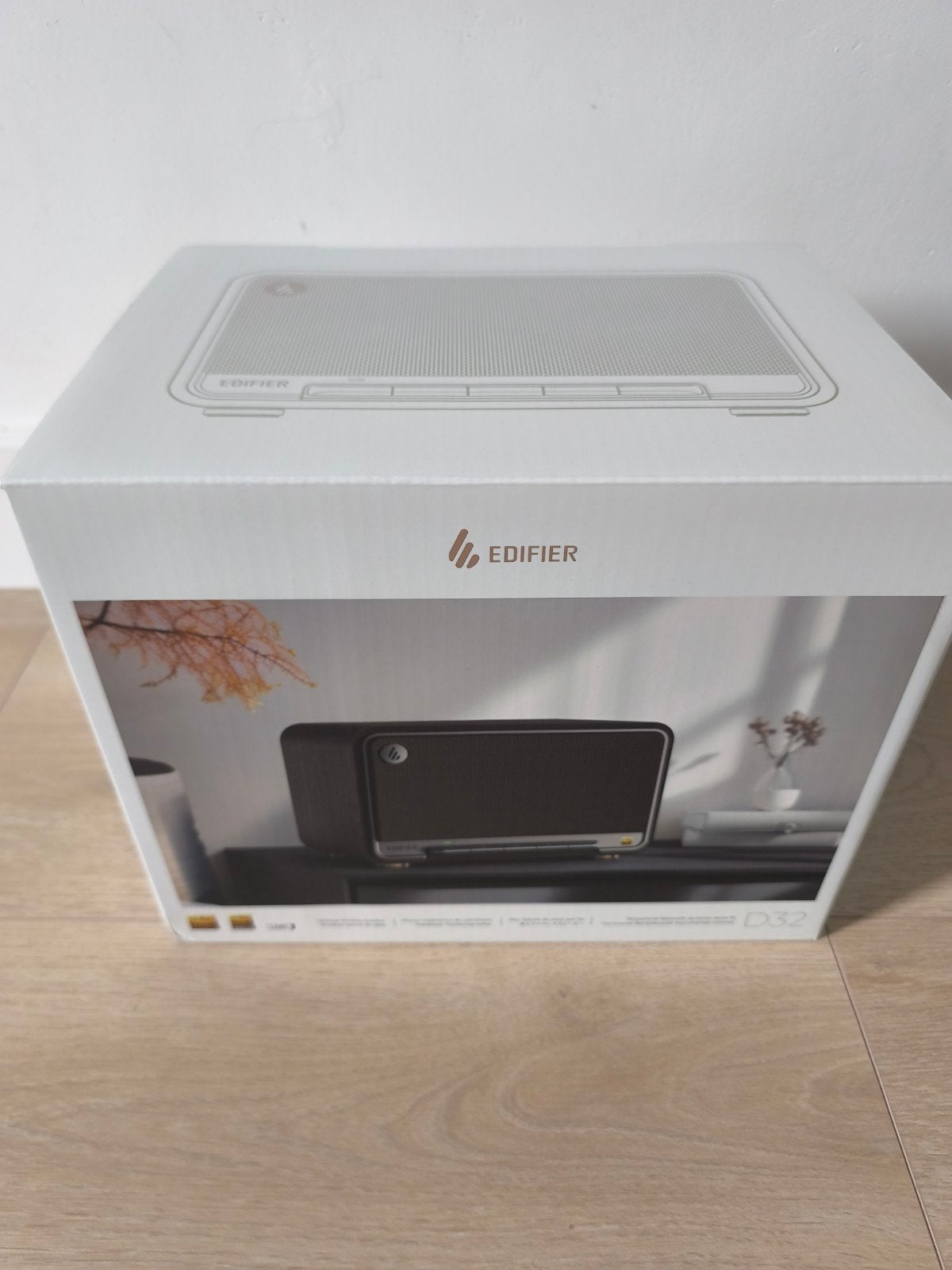 Edifier D32
Draadloze tafelluidspreker bluetooth accu