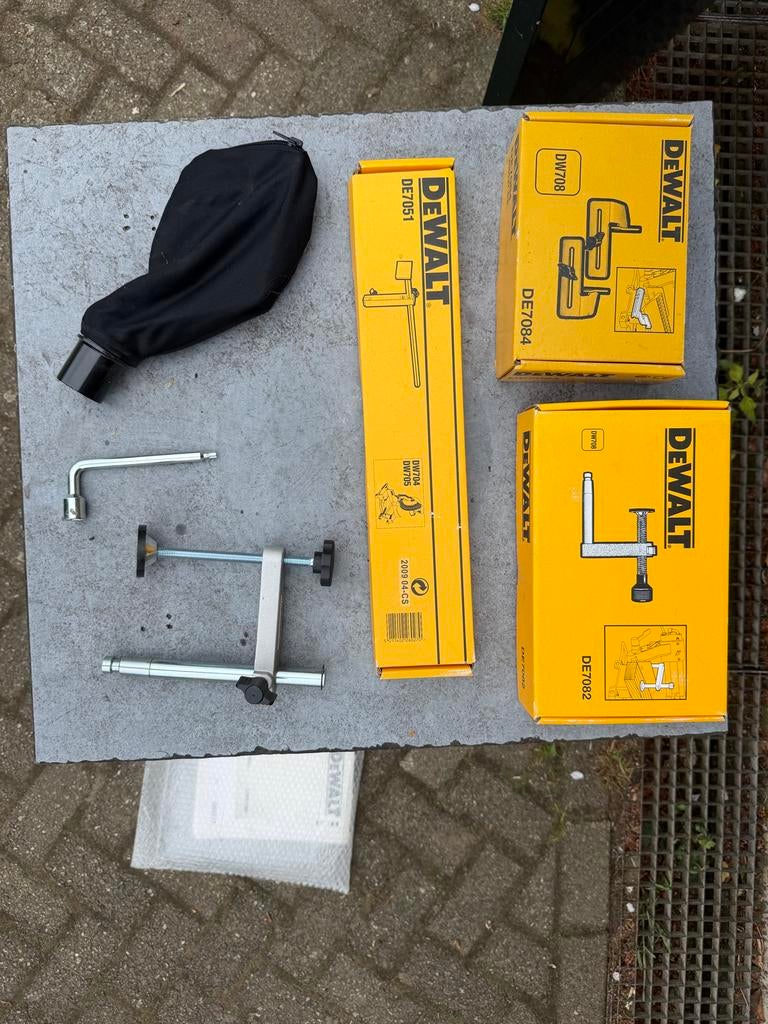 DeWalt DW708 Zaag Reserveonderdelen: Klemmen, Steunen, zak, Doe-het-zelf en Verbouw, Gereedschap | Machine-onderdelen en Toebehoren