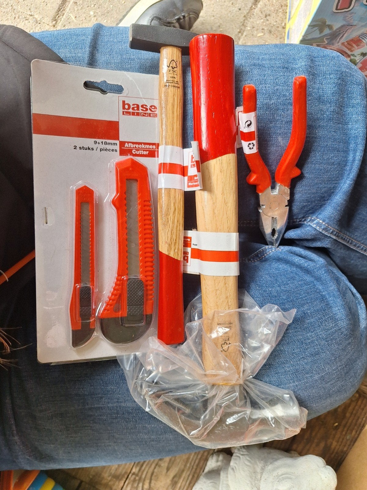 Nieuwe gereedschapset: hamer, nijptang, afbreekmessen, Ophalen of Verzenden, Nieuw