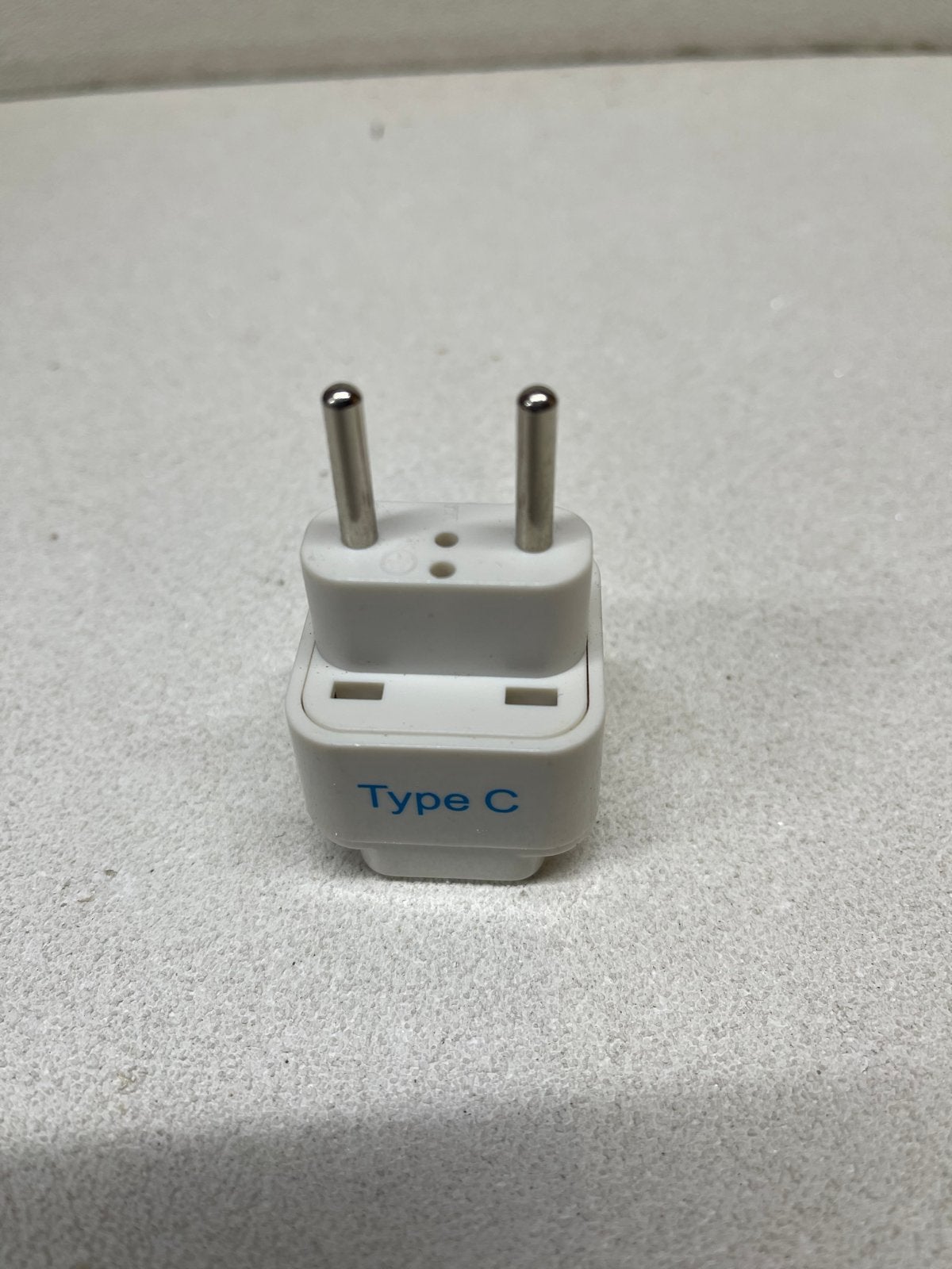 universele reisadapter van type c, Doe-het-zelf en Verbouw, Ophalen of Verzenden, Zo goed als nieuw