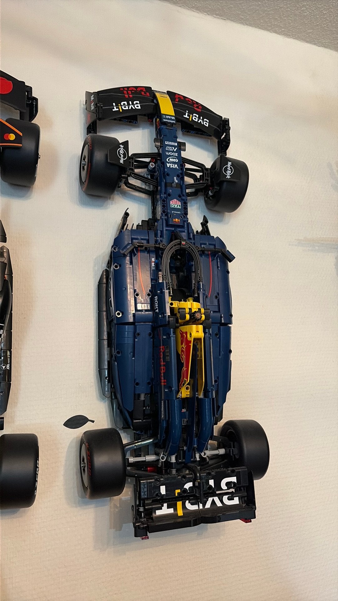 Lego 42206 RedBull F1 + muurbeugel, Ophalen of Verzenden, Zo goed als nieuw