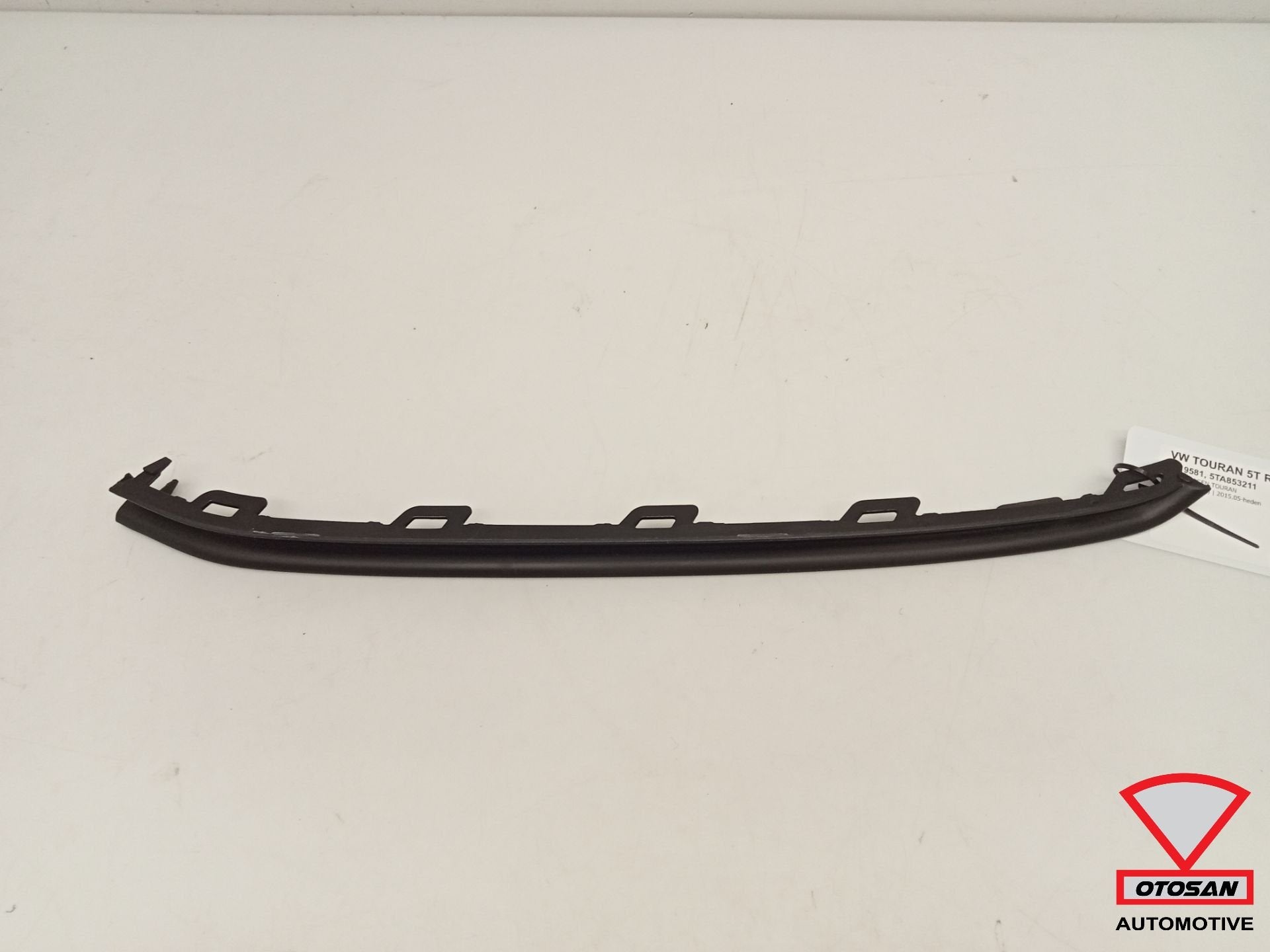 VW Touran 5T 5TA Rooster Voorbumper Links Nieuw 5TA853211