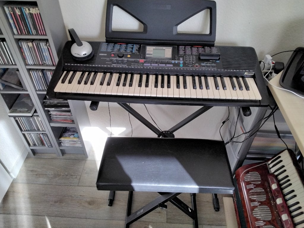 Yamaha PSR-230 keyboard met standaard en kruk, Ophalen, 61 toetsen, Yamaha, Zo goed als nieuw