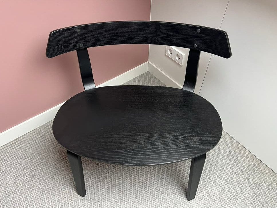 Zwart bankje voor slaapkamer kinderkamer, Ophalen, Minder dan 75 cm, Tweepersoons, Zo goed als nieuw