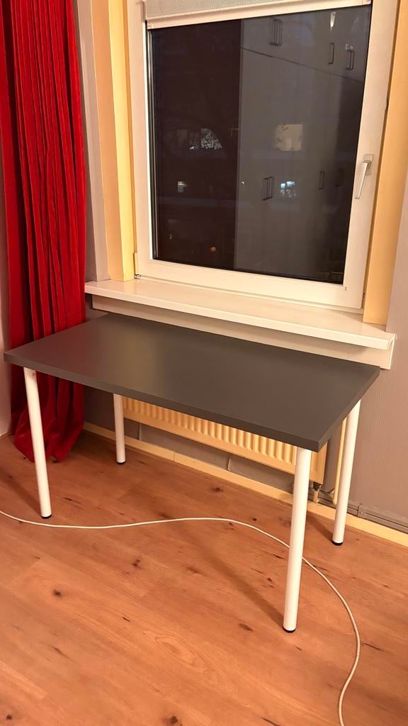 IKEA LAGKAPTEN / ADILS tafel - uitstekende staat, Ophalen, Spaanplaat of MDF, Zo goed als nieuw, IKEA