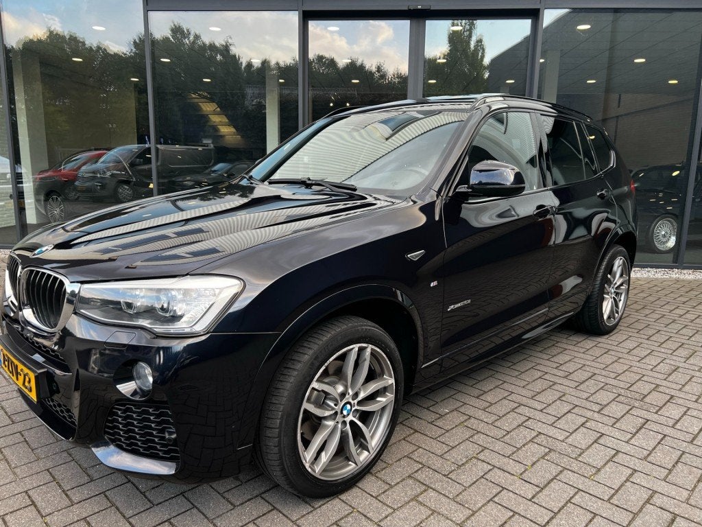 BMW X3 xDrive20i M-Sport,1e Eig,Pano,Leer,Xenon,NaviPro,Clim, Automaat, Gebruikt, 4 cilinders, Zwart