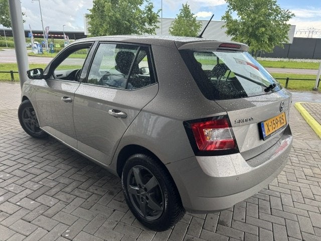 Skoda Fabia 1.0 ACTIVE 5-DRS. + AIRCO/LMV (bj 2015), Auto's, Stof, 60 pk, Elektrische ramen, Bedrijf