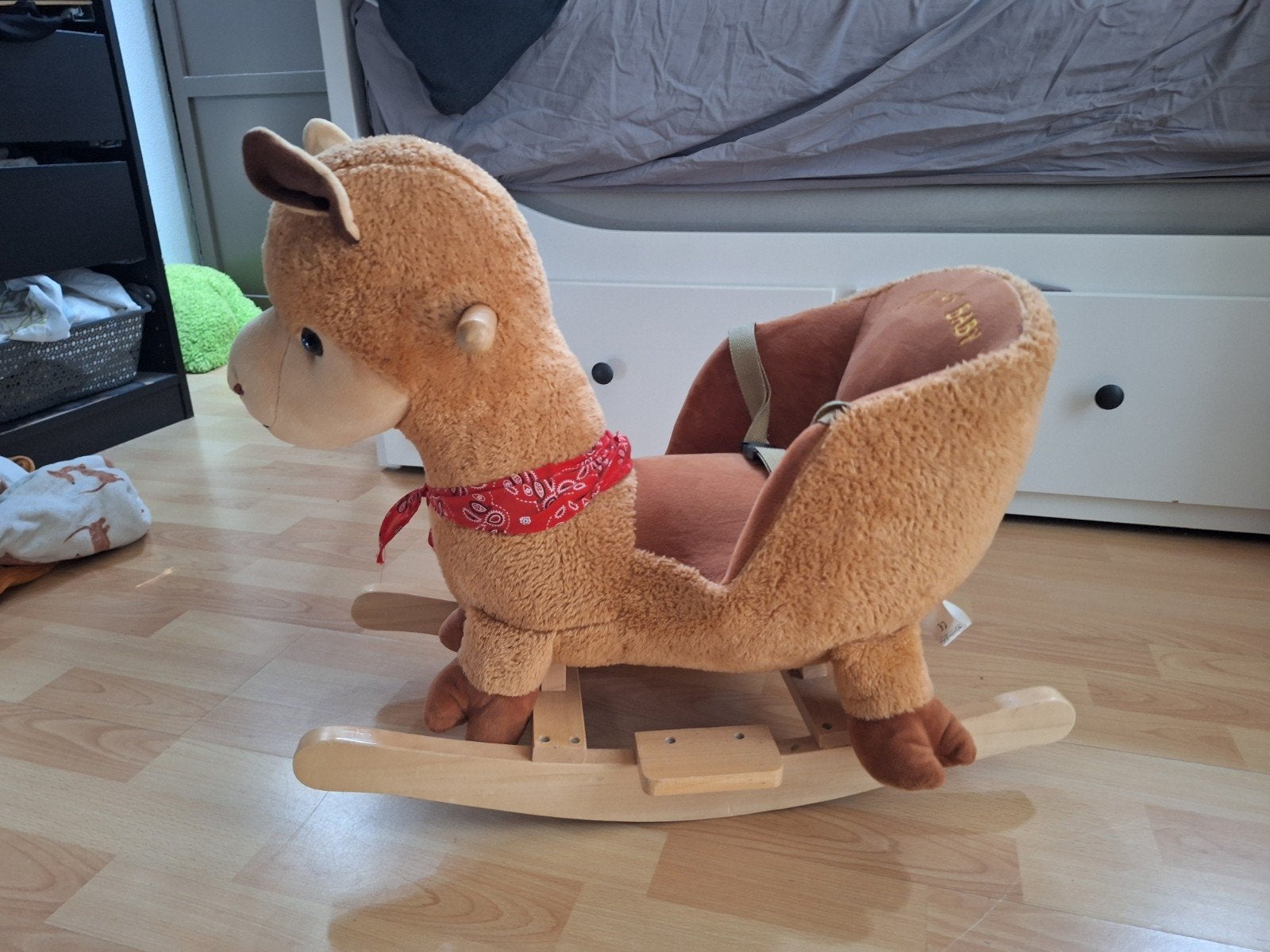 Alpaca hobbelpaard met geluid, Ophalen, Zo goed als nieuw, Overige typen, Met geluid