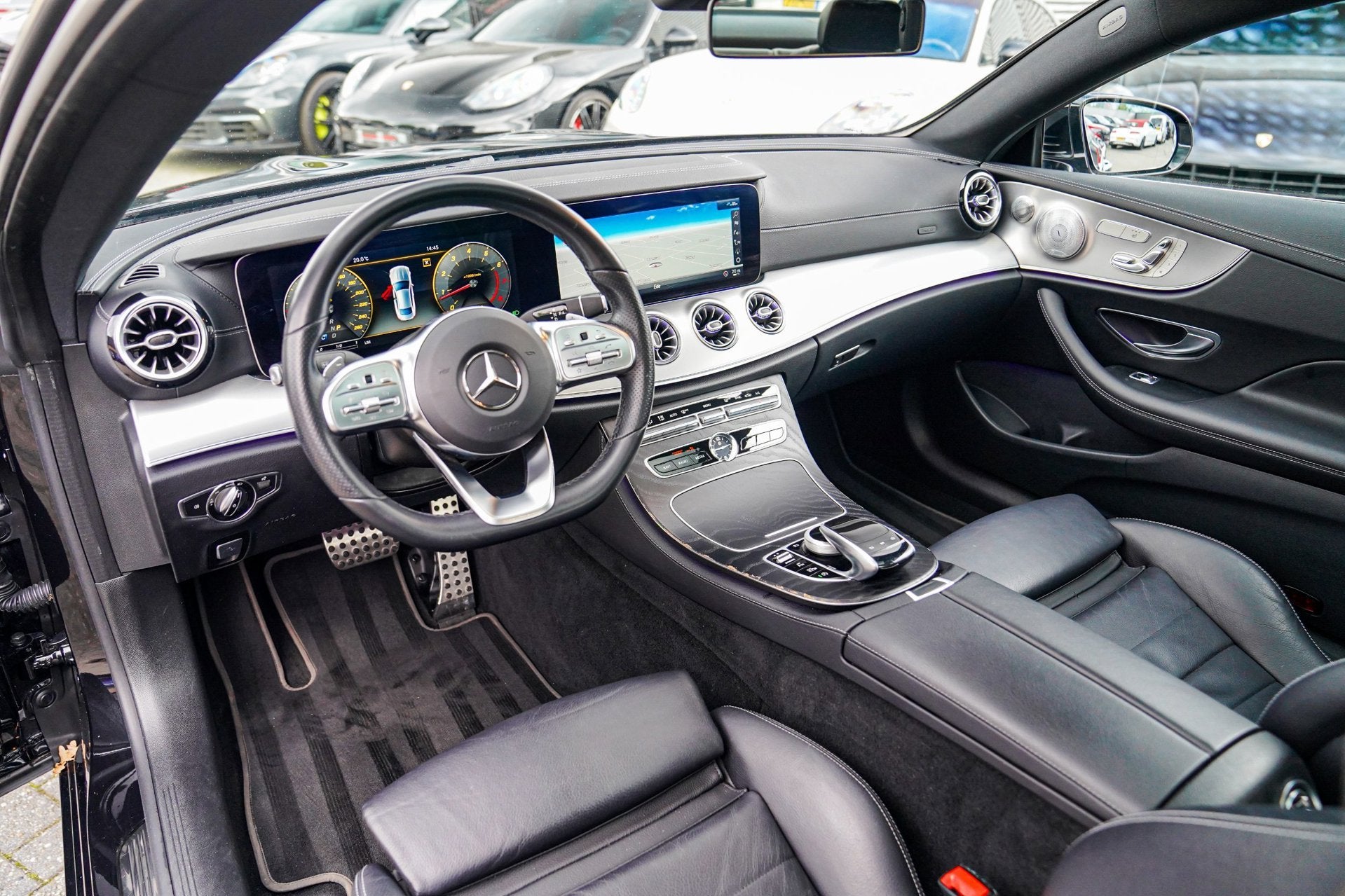 Mercedes-Benz E-klasse Coupé 200 Premium Plus | 360 Camera, Auto's, Mercedes-Benz, Automaat, Achterwielaandrijving, 4 cilinders
