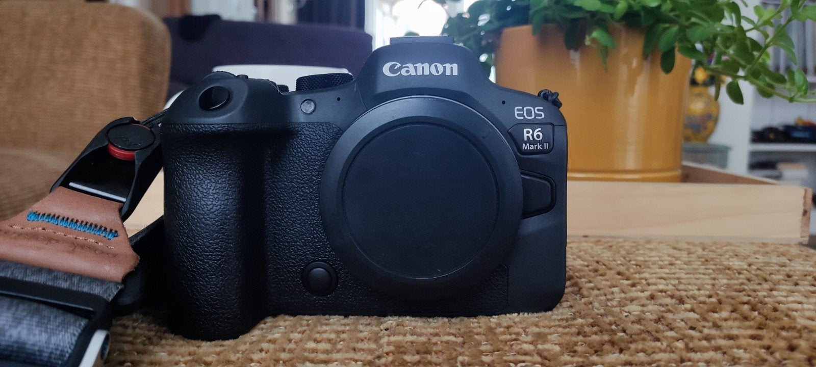 Canon Eos R6 II body, Canon, Zo goed als nieuw, Accu, Compactcamera