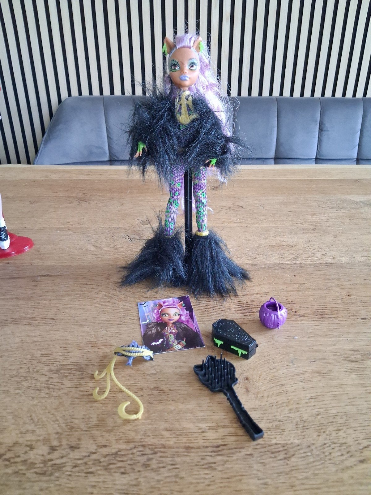 G1 monster high pop, Ophalen
