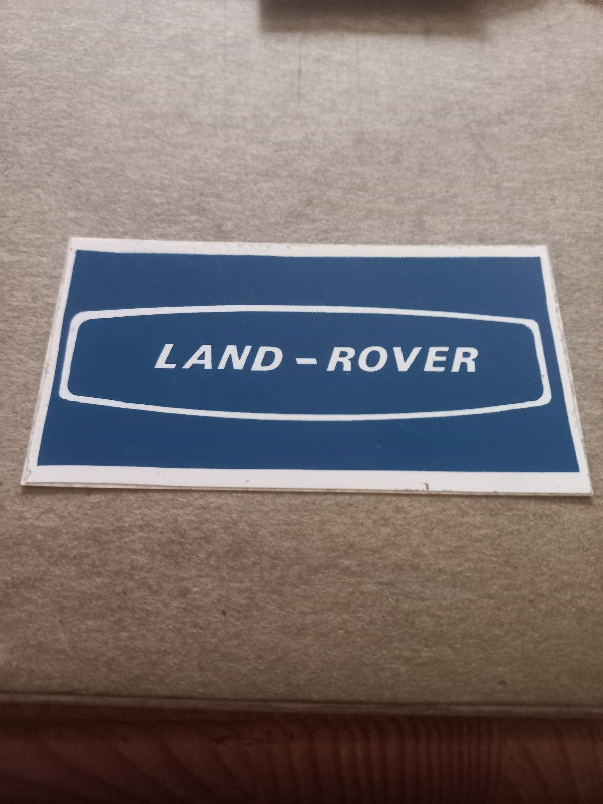 Land Rover  / sticker, Verzamelen, Ophalen of Verzenden, Gebruikt