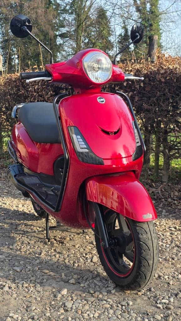 Zeer nette Sym Fiddle 2 uit 2019, Fietsen en Brommers, Scooters | SYM, Zo goed als nieuw, Fiddle, Maximaal 45 km/u, Benzine, Ophalen
