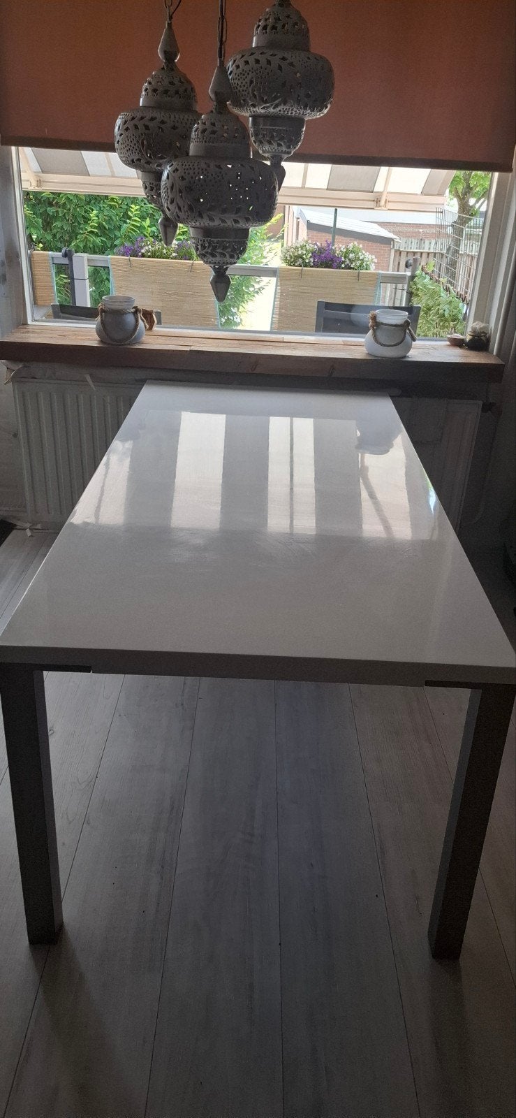 Jan des Bouvrie eettafel wit hoogglans met RVS poten, Huis en Inrichting, Tafels | Eettafels, Ophalen, Gebruikt, 50 tot 100 cm
