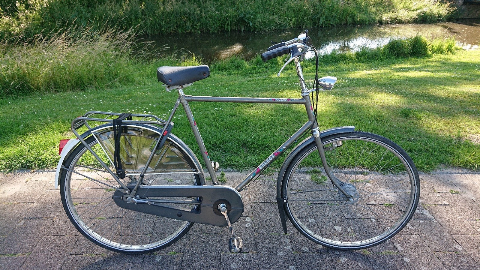 Nette Select 3 versnellingen 28 inch wielen framemaat 57 cm, Versnellingen, Zo goed als nieuw, 57 tot 61 cm, Ophalen