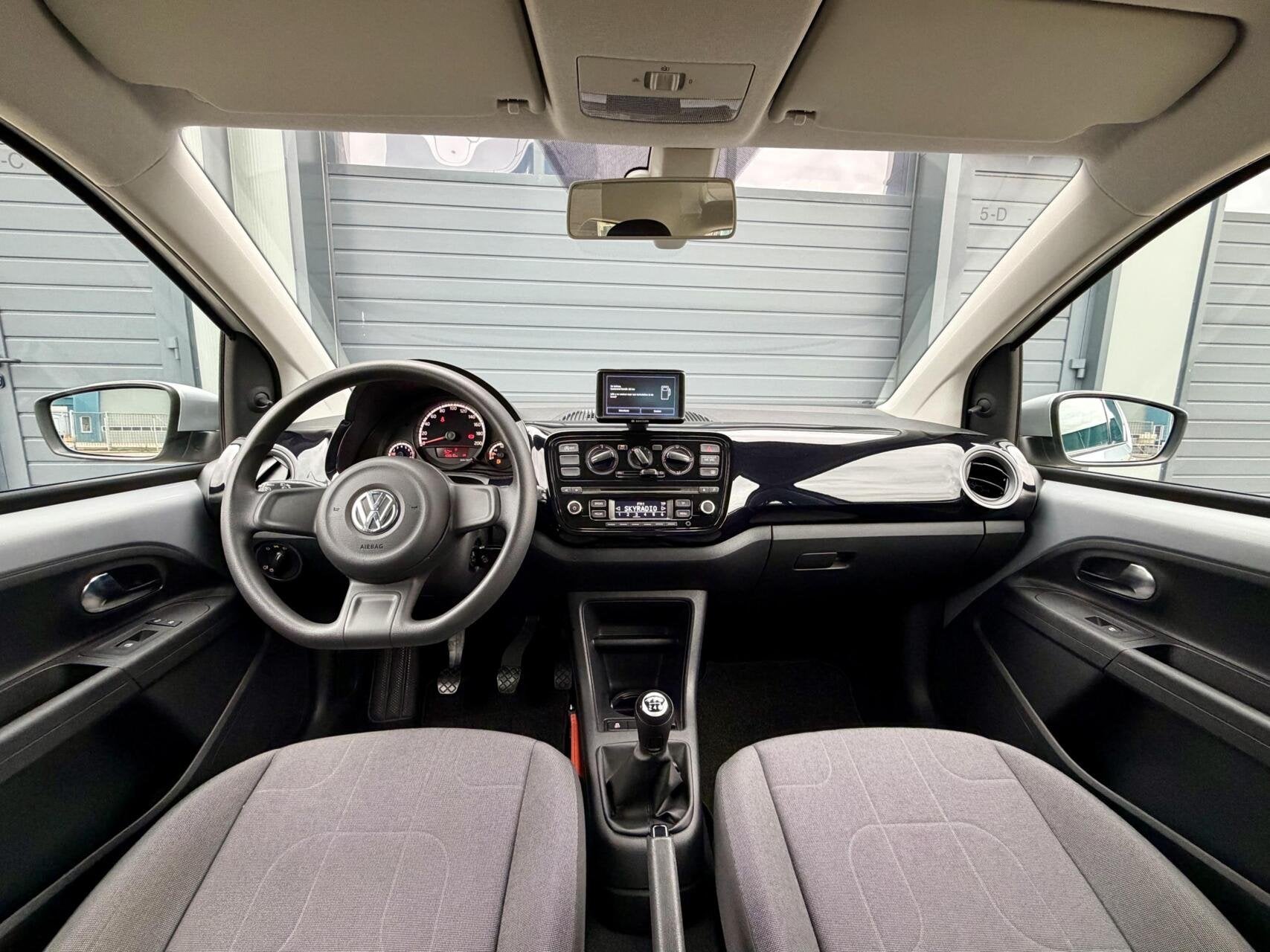 Volkswagen Up! 1.0 move up! BlueMotion | LAGE KM NAP | Cruis, Auto's, Voorwielaandrijving, Euro 5, Gebruikt, 840 kg