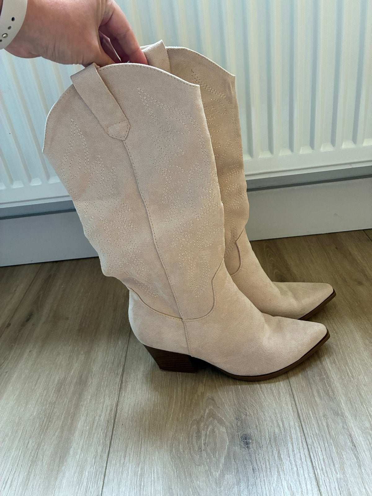 Cowboylaarzen beige maat 39, Ophalen of Verzenden, Zo goed als nieuw, Beige, Lage of Enkellaarzen