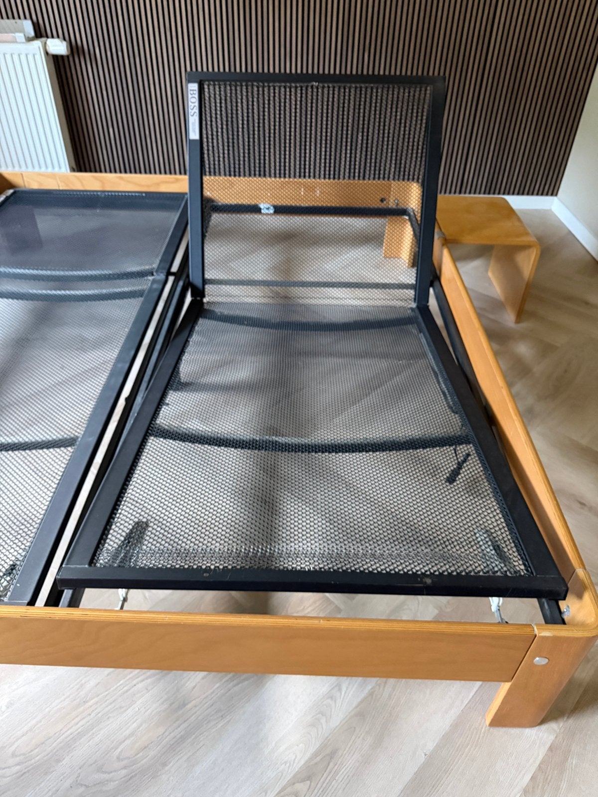 Auping Auronde met handmatig verstelbare spiraalbodem, Ophalen, Beige, Tweepersoons, 180 cm