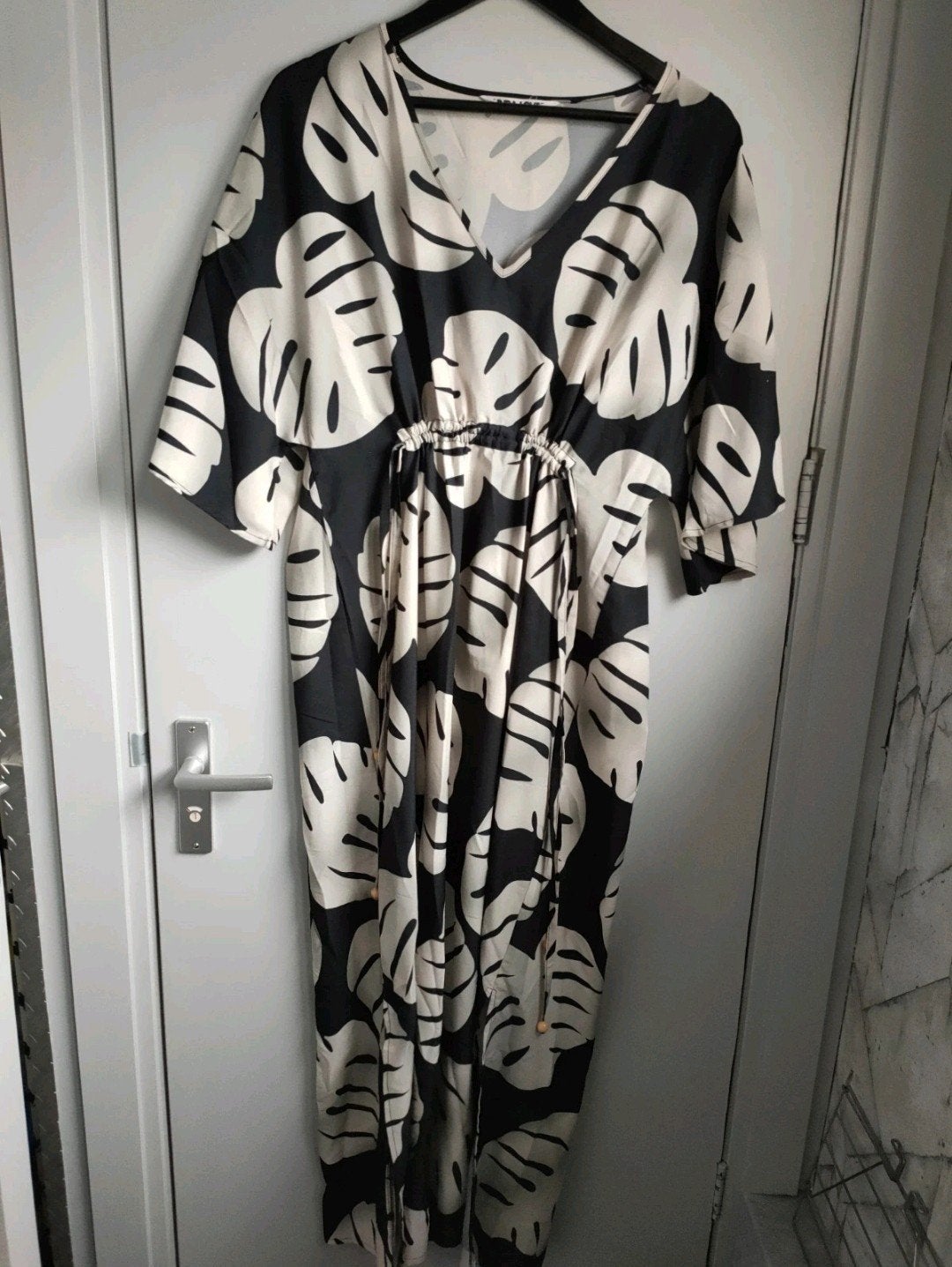 Jurk van Linda Love's, Zwart, Maat 42/44 (L), Ophalen of Verzenden, Zo goed als nieuw