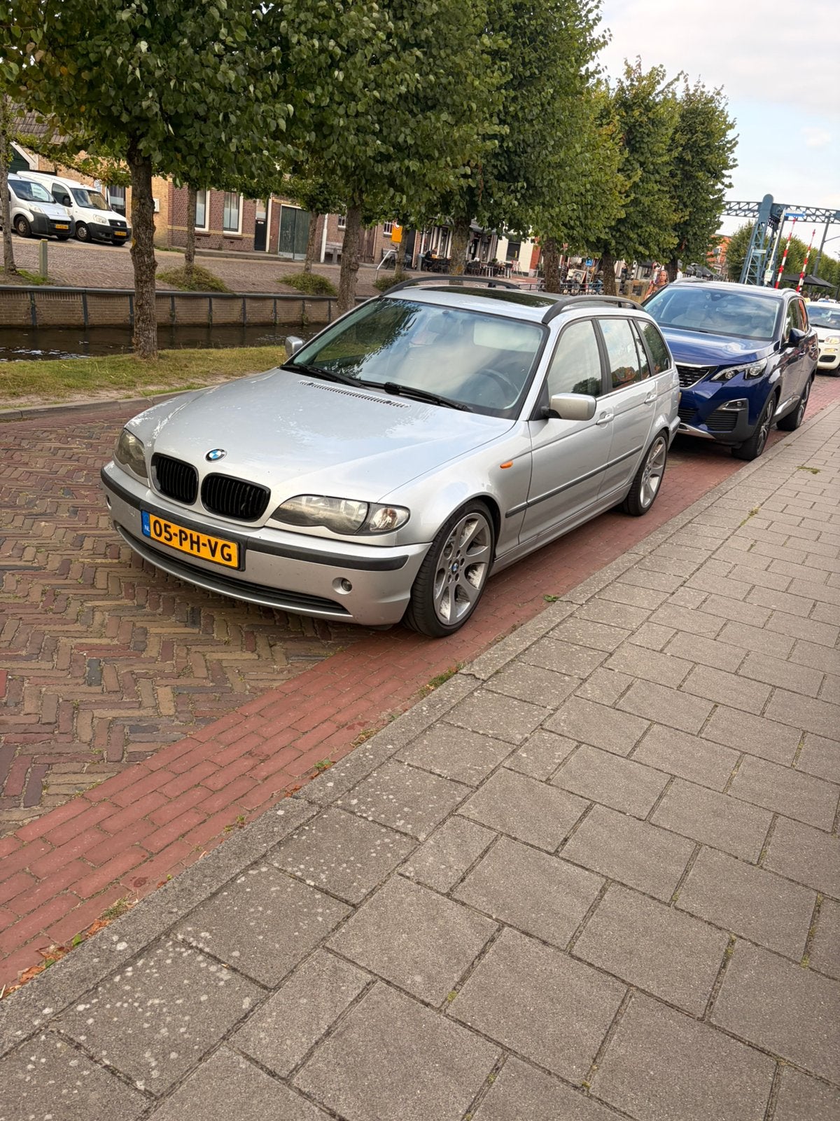 BMW 3-Serie 2.5 I 325 Touring AUT 2002 Grijs, Auto's, Automaat, Achterwielaandrijving, 10 km/l, Stationwagon