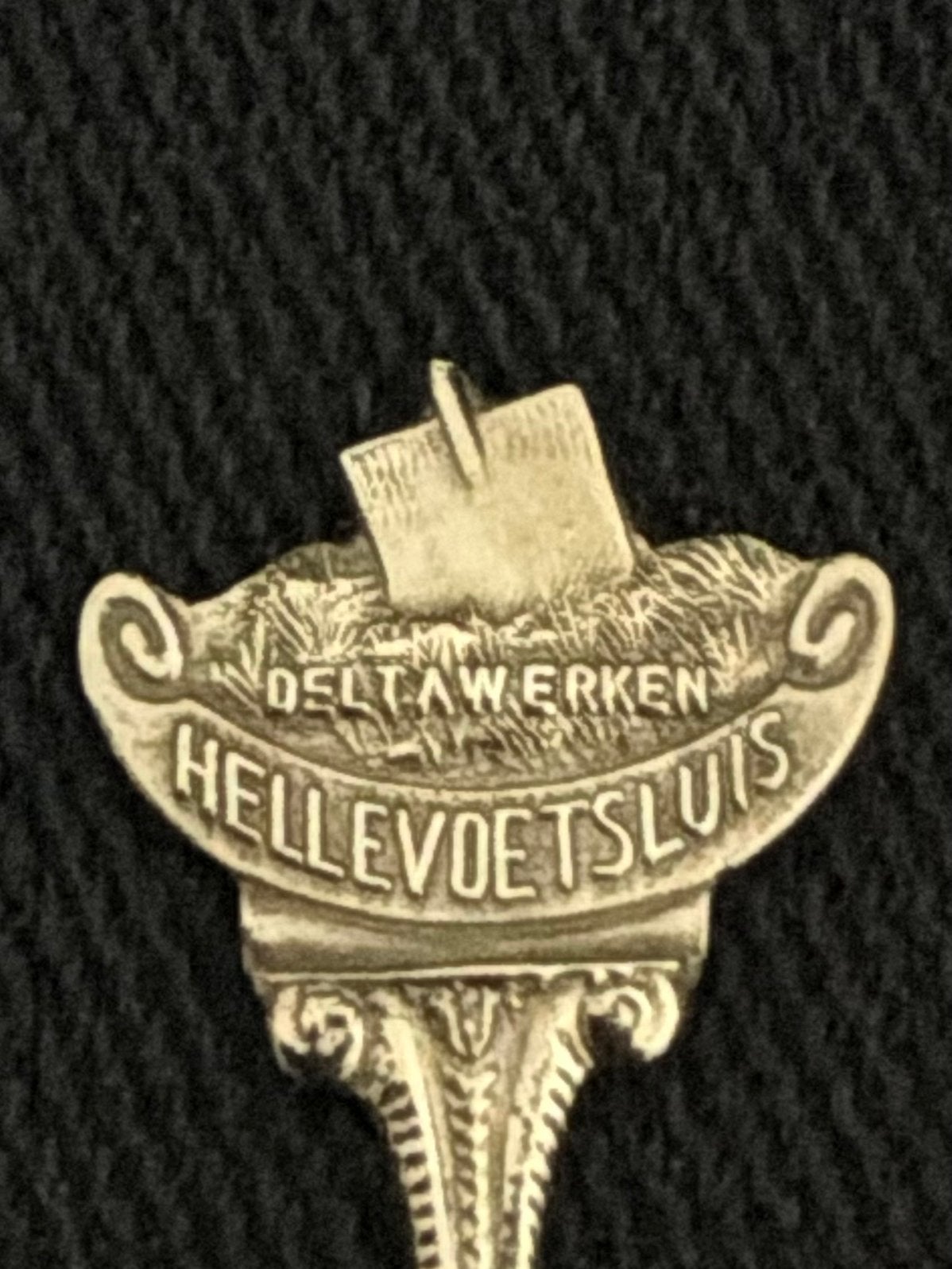 Lepeltje uit Hellevoetsluis, Ophalen of Verzenden