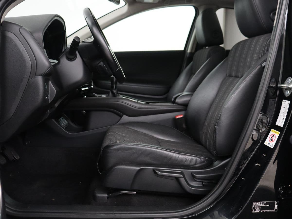 Honda HR-V 1.5 i-VTEC Executive | Panoramadak | Half leder |, Auto's, Voorwielaandrijving, Leder en Stof, Zwart, Bedrijf