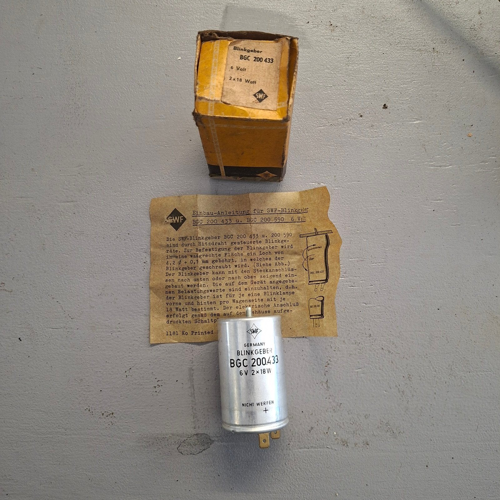 SWF Knipperlichtrelais BGC 200.433 6V 2x18W Oldtimer, Ophalen of Verzenden, Nieuw, Universele onderdelen