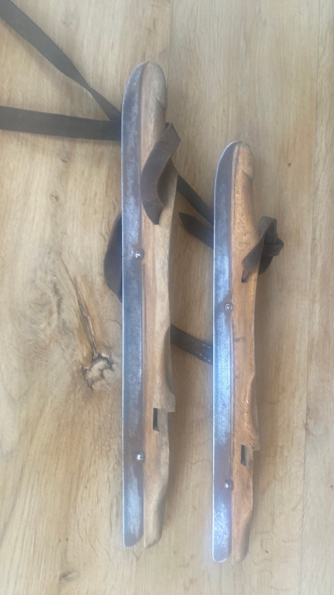 Antieke houten schaatsen van 'Andooy Gedagt & ZN. IJlst', Antiek en Kunst, Ophalen of Verzenden