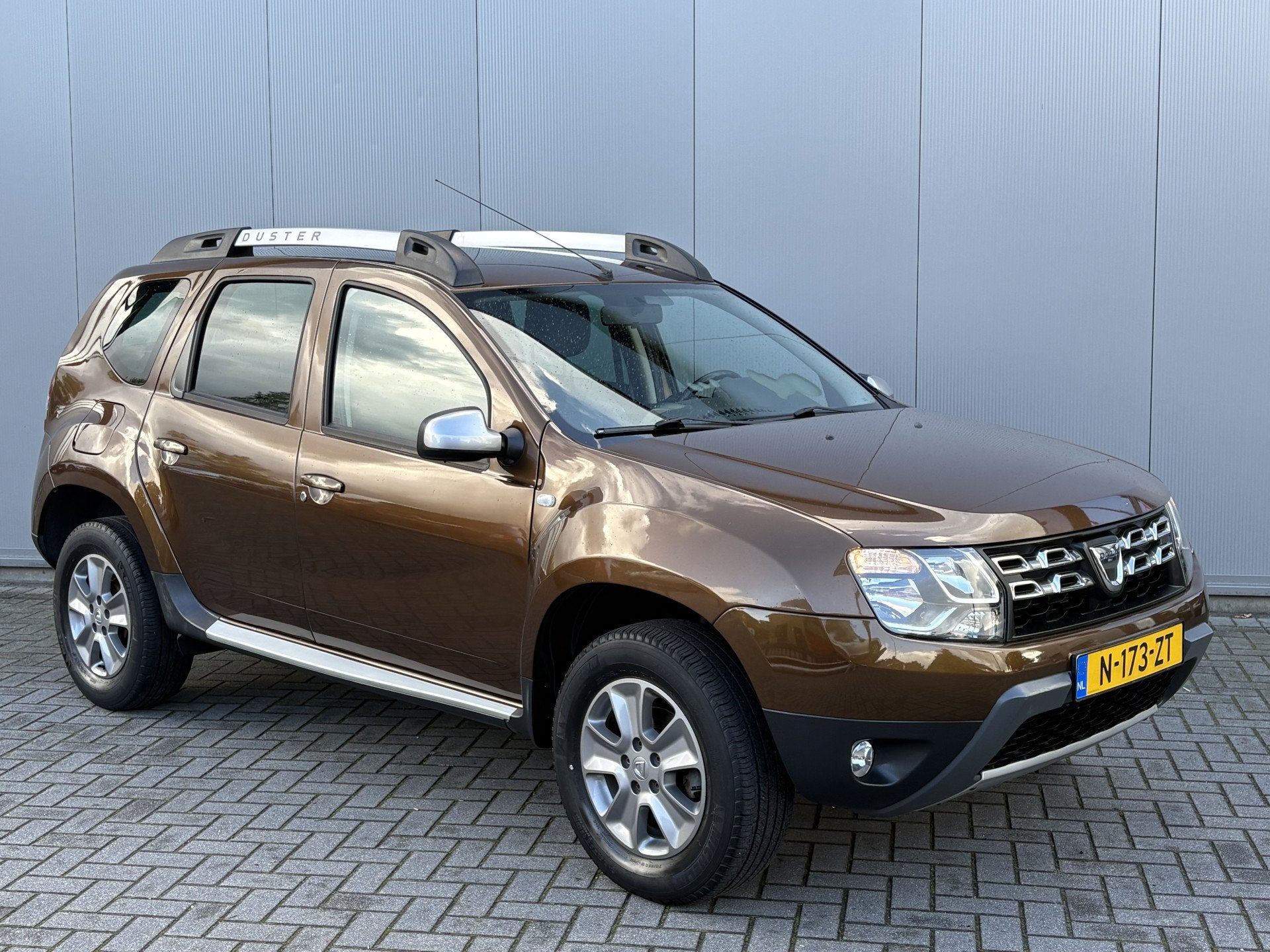 Dacia Duster 1.2 TCe 4x2 Prestige leder/Bluetooth/Navigatie/, Voorwielaandrijving, Euro 5, Gebruikt, 635 kg