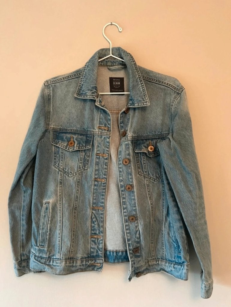 spijkerjas denim maat XS / 34, Blauw, Zo goed als nieuw, Maat 34 (XS) of kleiner, Bershka