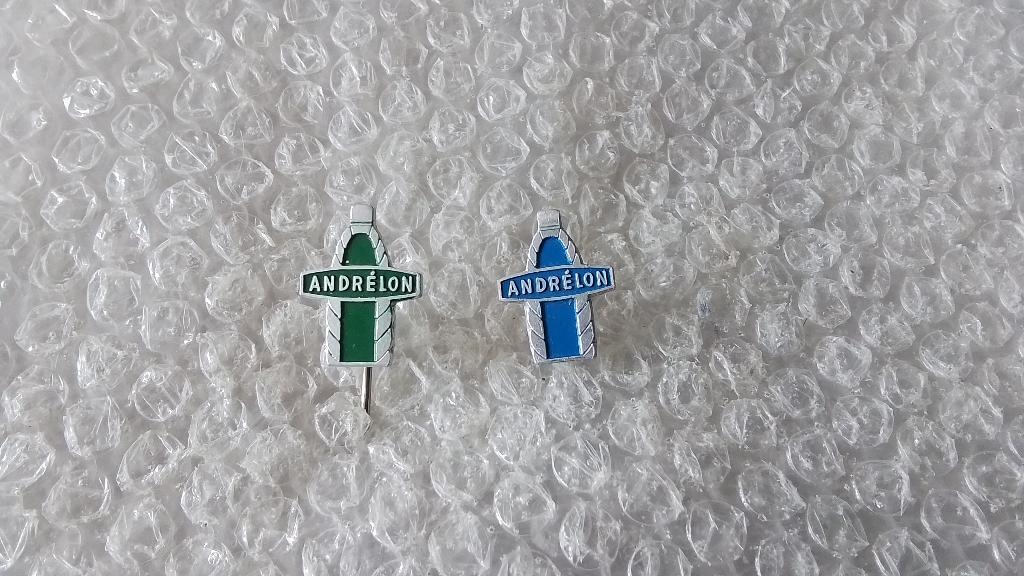 2 verschillende kleuren speldjes andrelon champoo, Verzamelen, Ophalen of Verzenden, Zo goed als nieuw, Overige onderwerpen