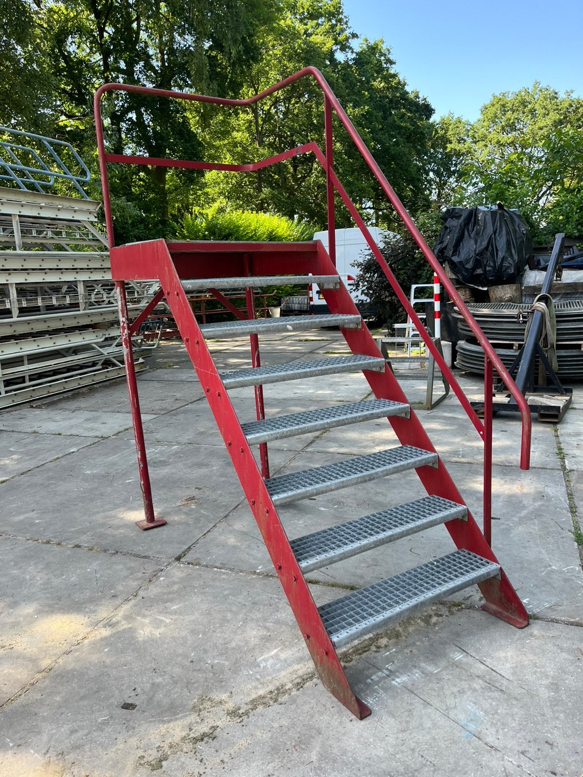 Bordestrap Plateau steiger 1.67m hoog 92 cm breed vaste trap, Doe-het-zelf en Verbouw, Steigers, Ophalen, Gebruikt, Overige typen
