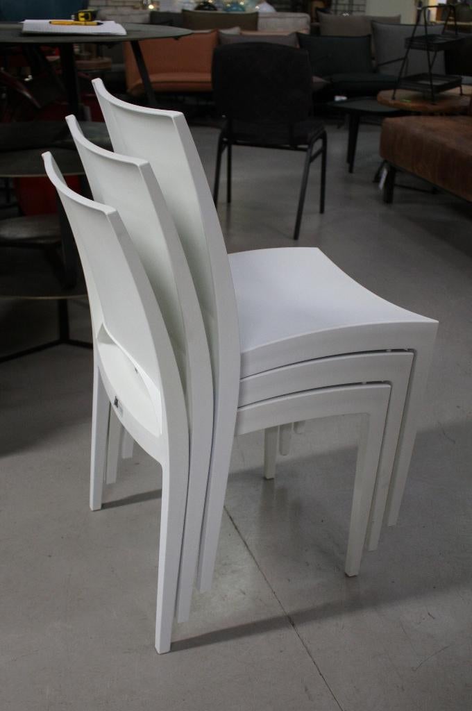 Leuke witte tuinstoelen kunststof stapelbaar terras horeca, Tuin en Terras, Tuinmeubel-accessoires, Ophalen, Zo goed als nieuw