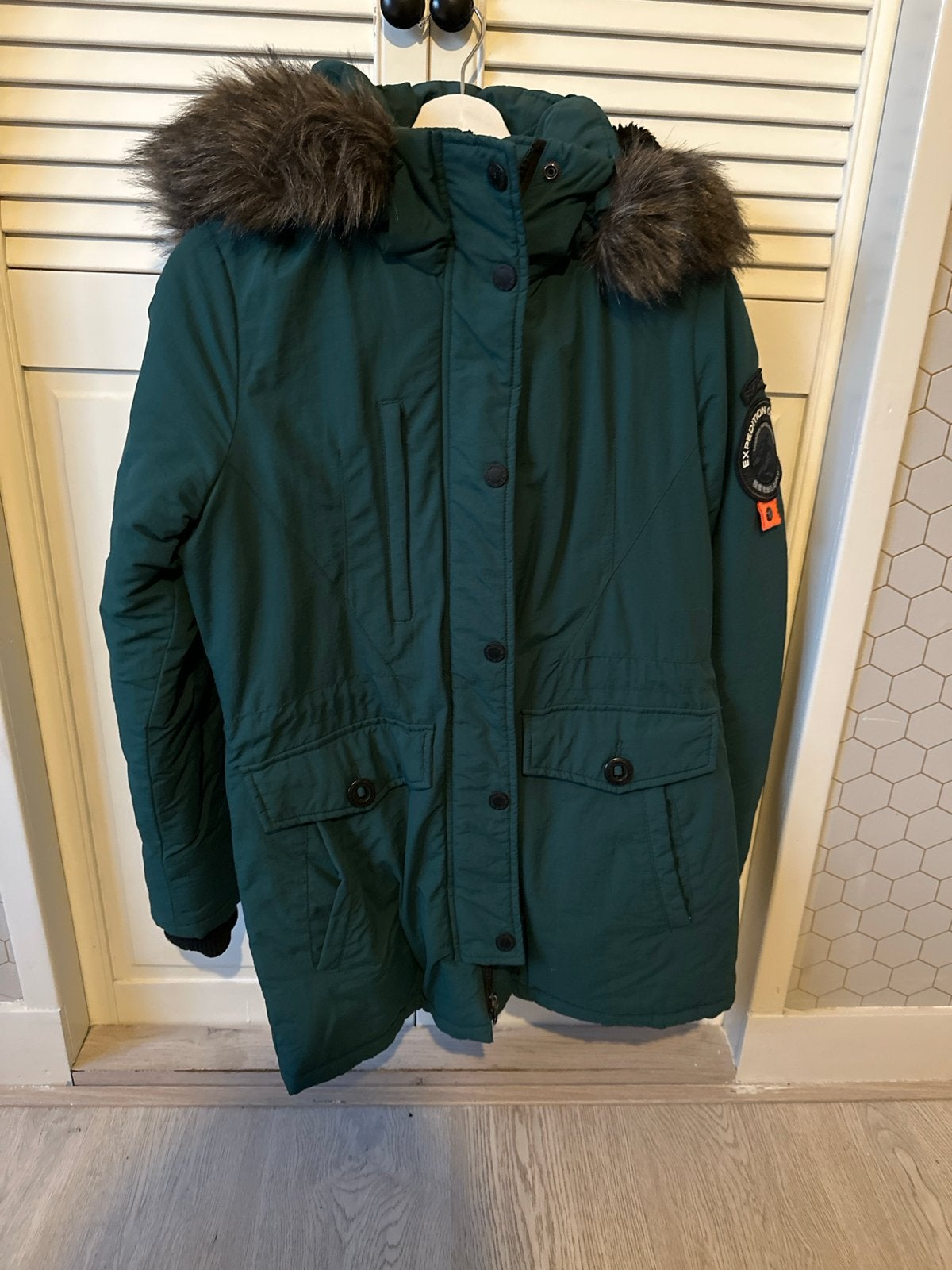Superdry parka winterjas groen, Kleding | Dames, Ophalen of Verzenden, Gedragen, Groen