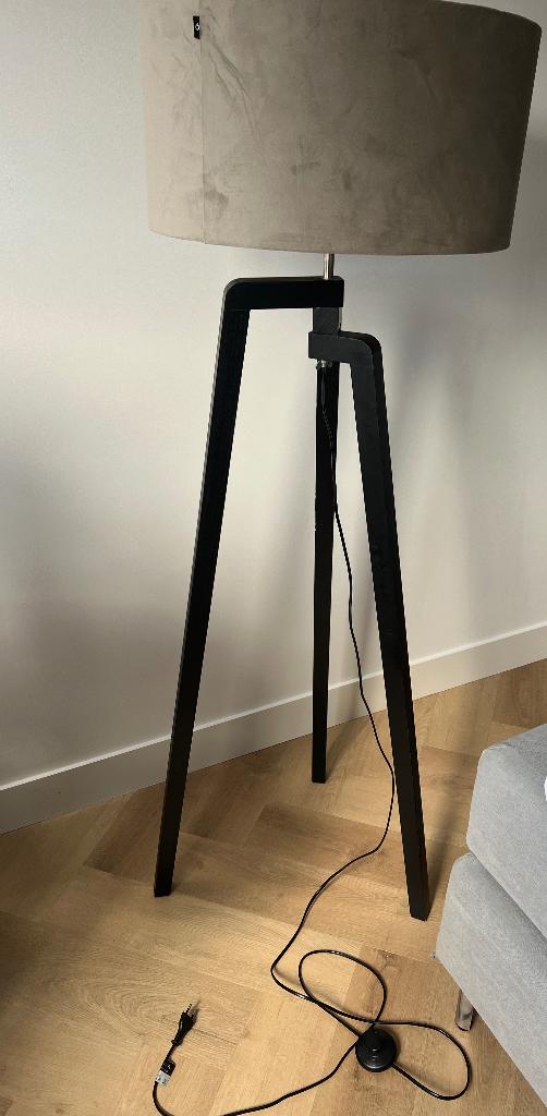 Vloerlamp, Ophalen, Gebruikt, Hout, 100 tot 150 cm