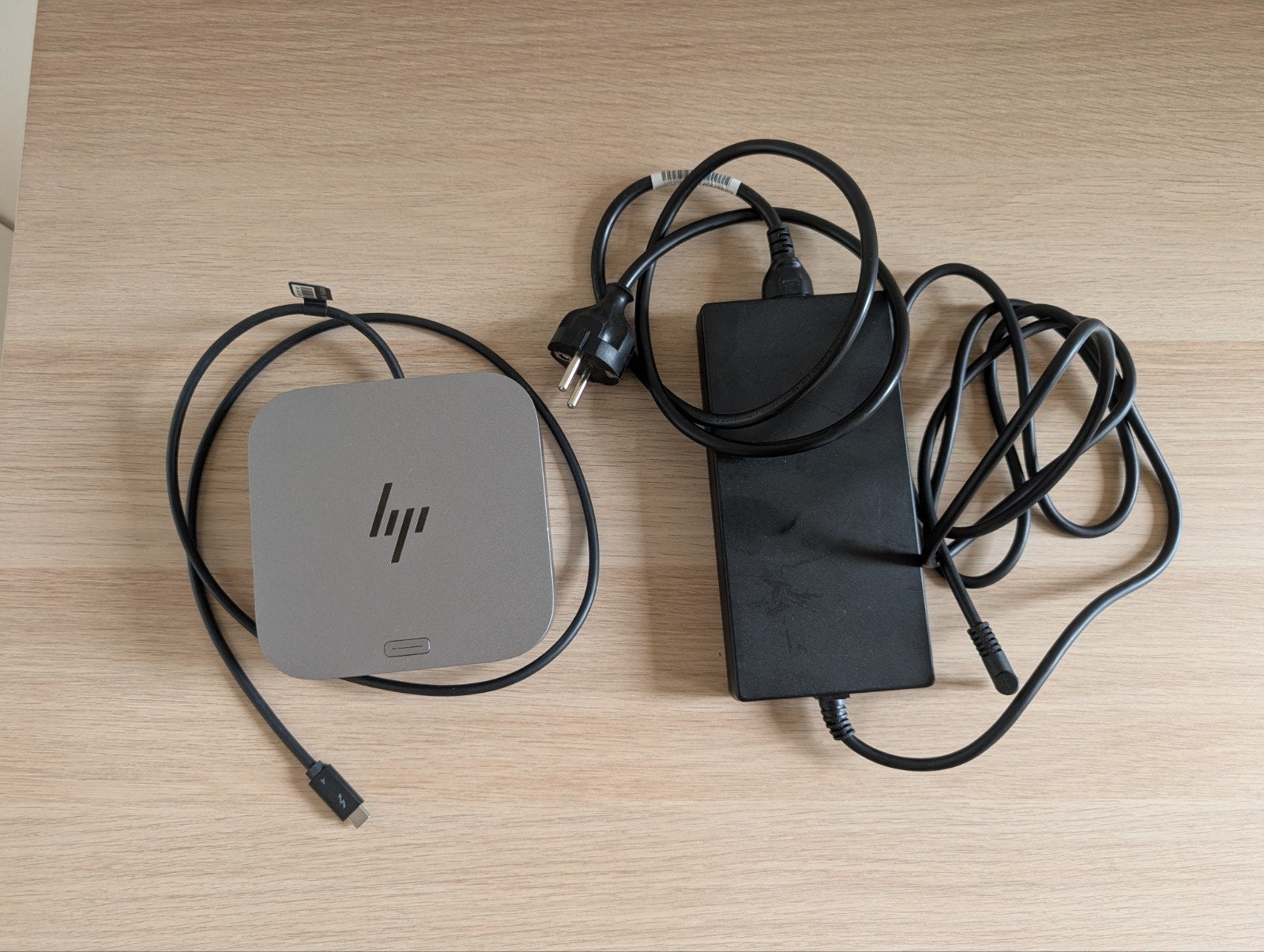 HP G6 Ultra Thunderbolt 4 Dockingstation - Incl.Lader, Computers en Software, Dockingstations, Ophalen, Zo goed als nieuw, Laptop