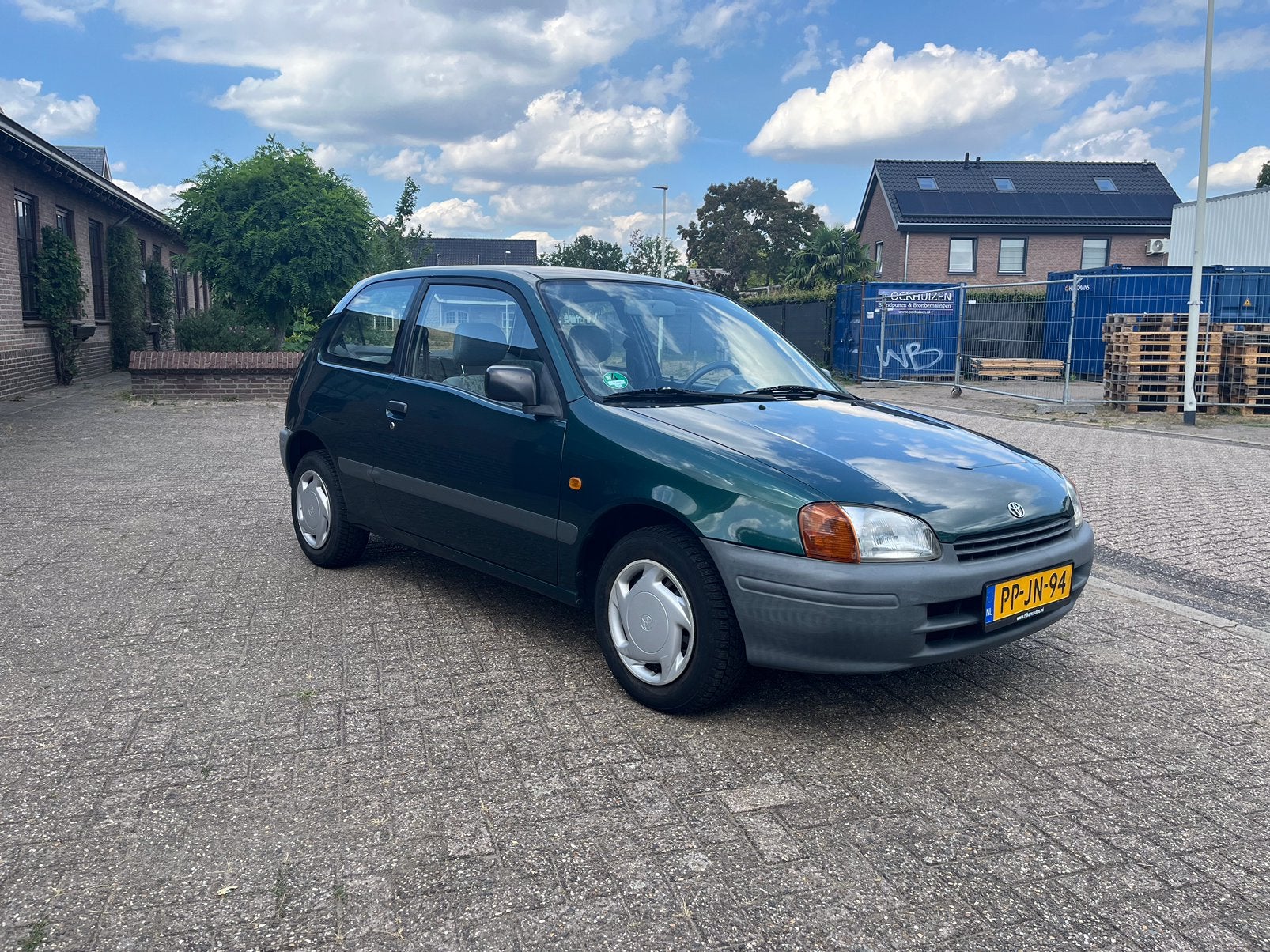 Toyota Starlet 1.3XLi 1996, Auto's, Toyota, Voorwielaandrijving, Stof, 4 cilinders, Starlet
