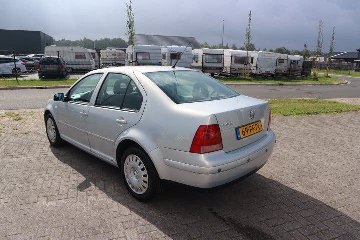 Volkswagen Bora 1.6 Trendline AUTOMAAT (bj 2000), foto 5