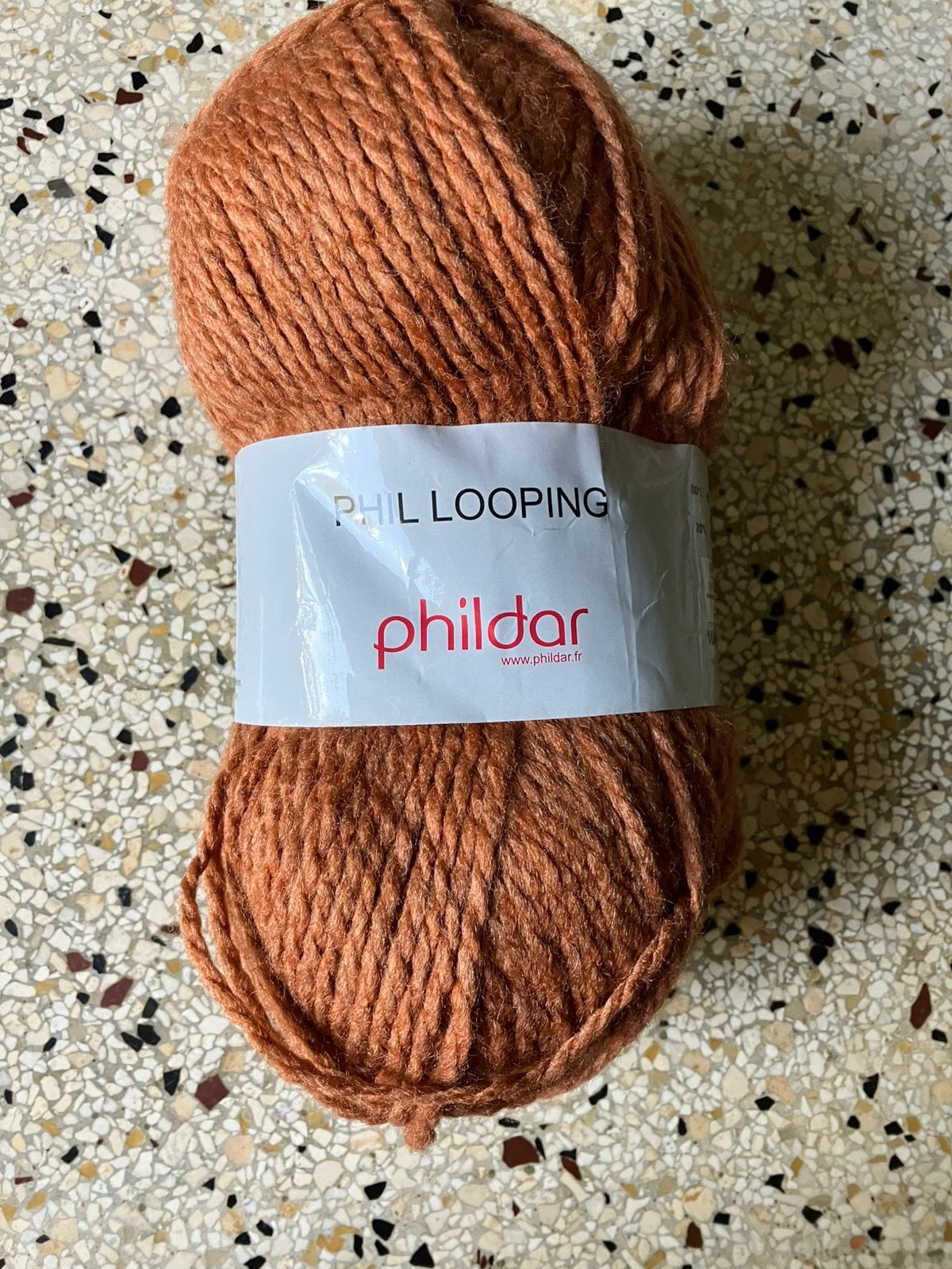 Phildar Phil Looping kleur Noisette (1 bol van 100 gram), Ophalen of Verzenden, Nieuw, Breien of Haken, Naald