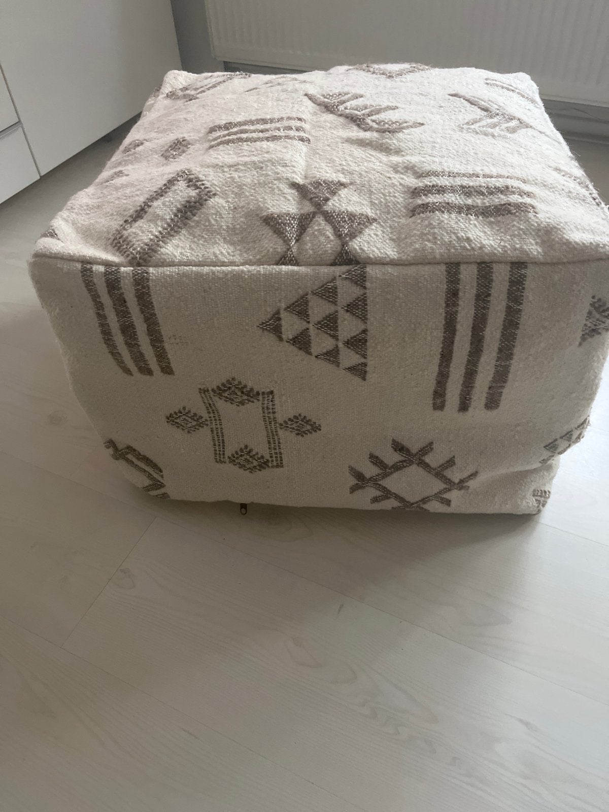 Mooie marrokaanse poef met etnische patronen, Ophalen, Gebruikt, Vierkant, Minder dan 50 cm
