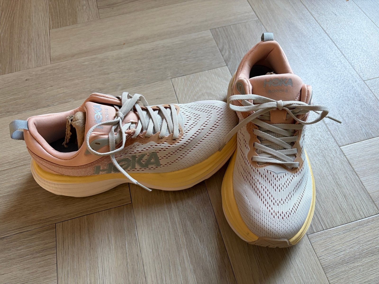 Hoka Bondi 8 dames hardloopschoenen maat 40 nieuw, Sport en Fitness, Overige merken, Hardloopschoenen, Nieuw, Ophalen of Verzenden