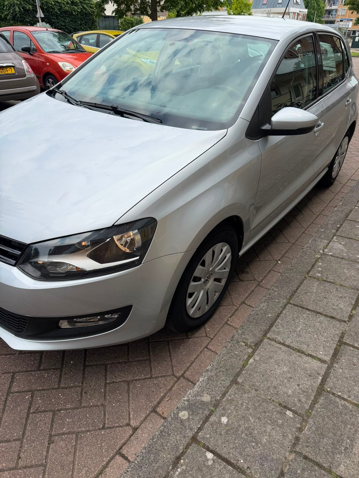 Volkswagen Polo weinig gelopen ! 1.2 TSI 66KW 2012 Grijs, Auto's, Voorwielaandrijving, 40 €/maand, 4 cilinders, Origineel Nederlands